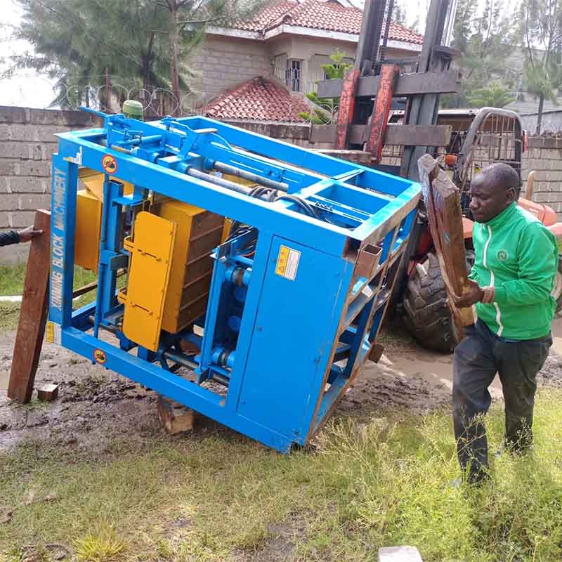 Hollow Block Making Machine